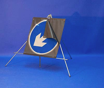 Keep left/right reversible arrow reflective fold up sign 750mm dia circle